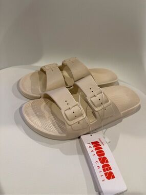 ☀️🌊Freedom Moses Just Chill Beige Double-Buckle Slides NWT